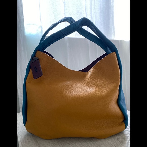 Coach Women's Goldenrod Bandit Hobo 39 - Picture 1 of 11